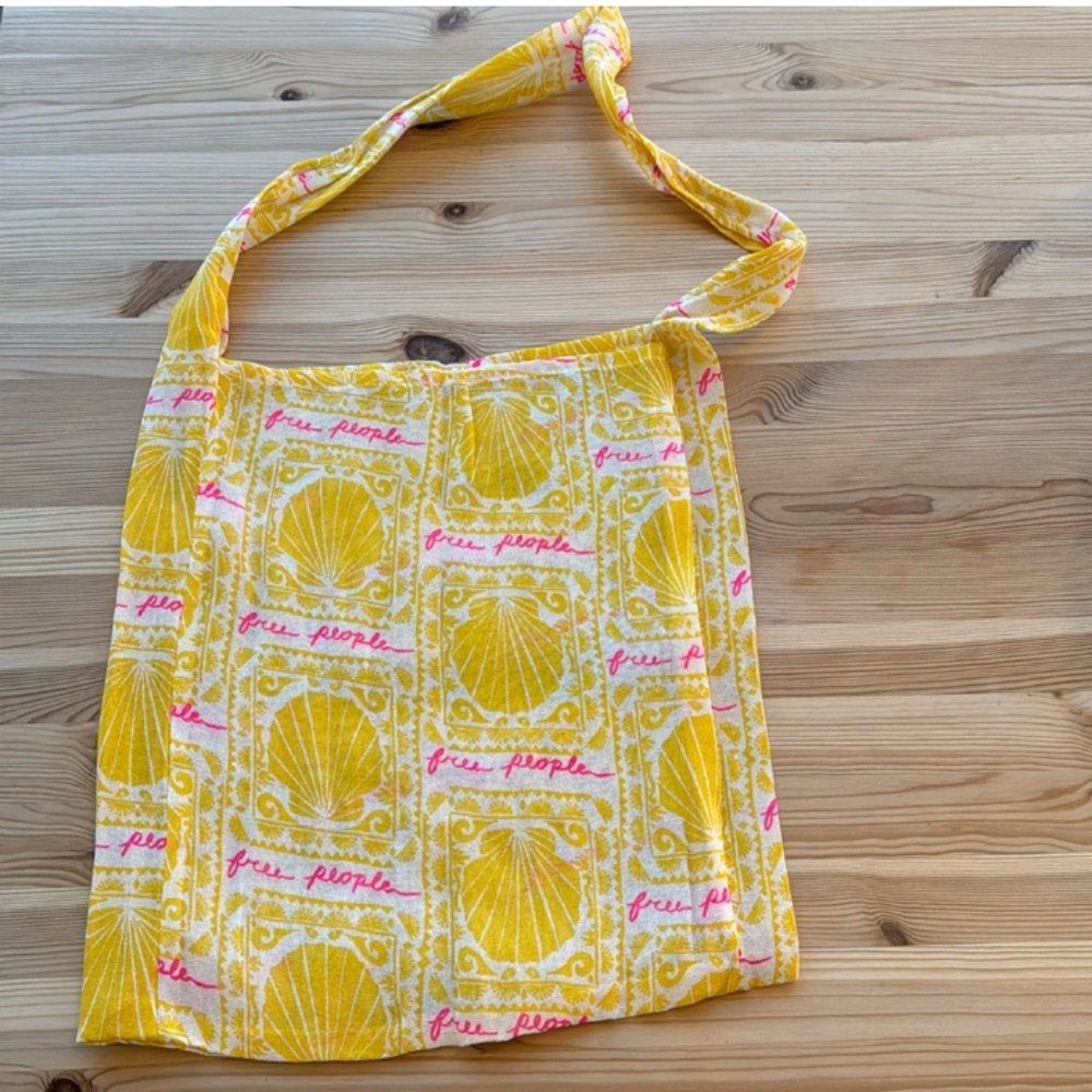 Free People Yellow Tote STUFFED With Yankee Candles And Bath And Body Soaps!!!